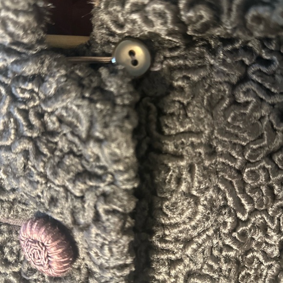 ASTRAKIN Made in France Styled by SPORTTOWNE Vintage 60s Persian Lamb Coat - Picture 6 of 9